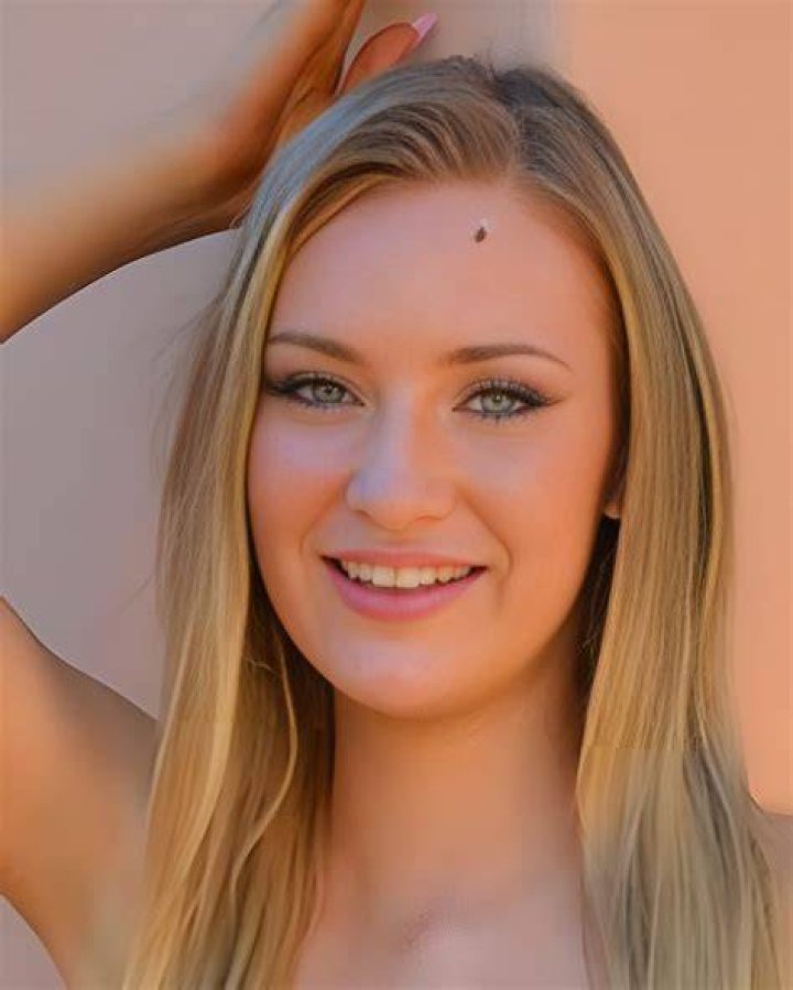 Daisy Lavoy r/ClassyPornstars