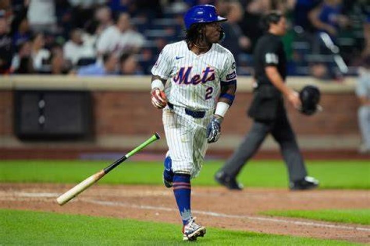 Kenny Acu&ntilde;a, hermano de Ronald, con 12 a&ntilde;os Acuerda con Los Filis. MLB beisbol baseball YouTube