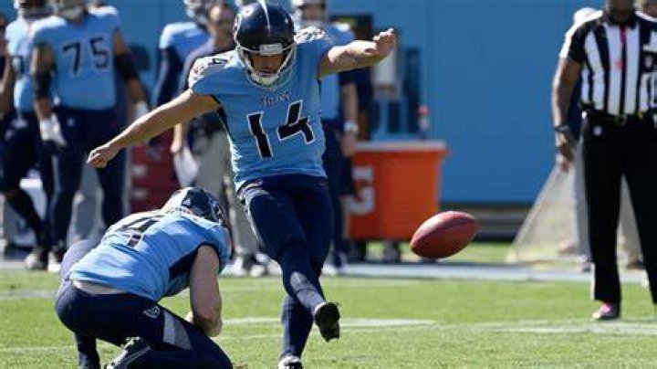 Randy Bullock Drills a 28Yard FG for his 200th Career Make Game