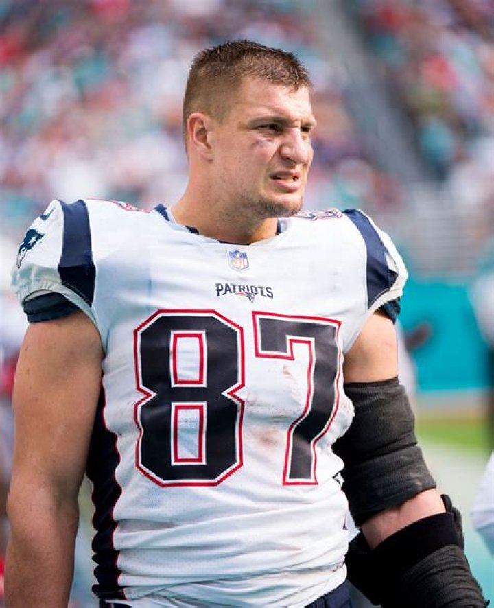 Rob Gronkowski's Mom Loves Tom Brady For 1 Reason The Spun What's