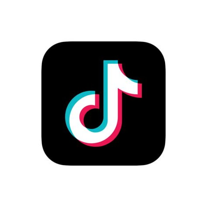 TikTok's Anna Sitar and Josh "Bru" Brubaker Finally Confirm Their Romance
