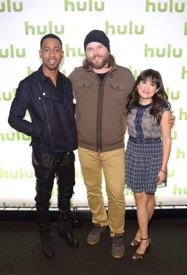 Tyler Labine Biography, Height & Life Story Super Stars Bio