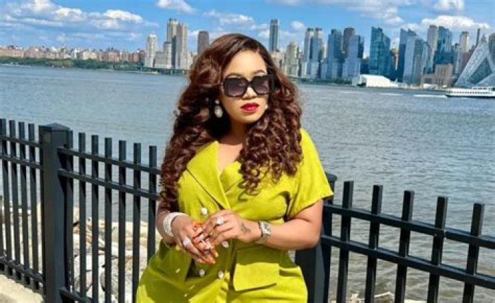 Vera Sidika 'changes' skin colour to dark